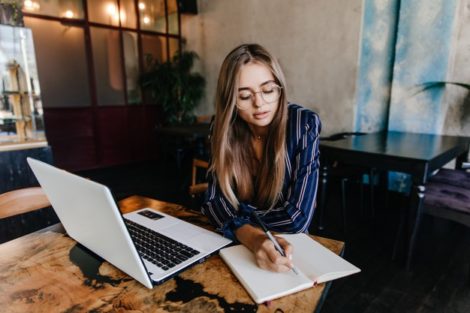 Redator Freelancer: como ganhar dinheiro escrevendo.